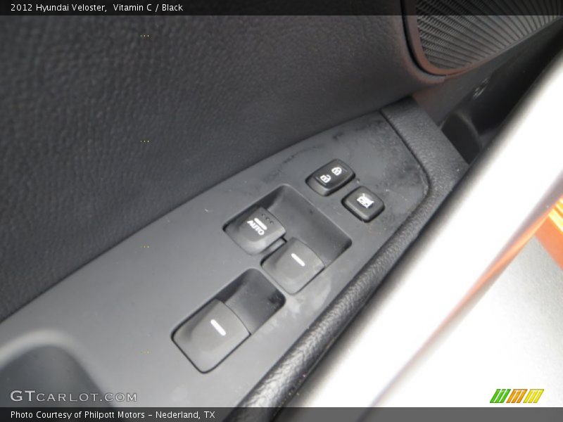 Vitamin C / Black 2012 Hyundai Veloster