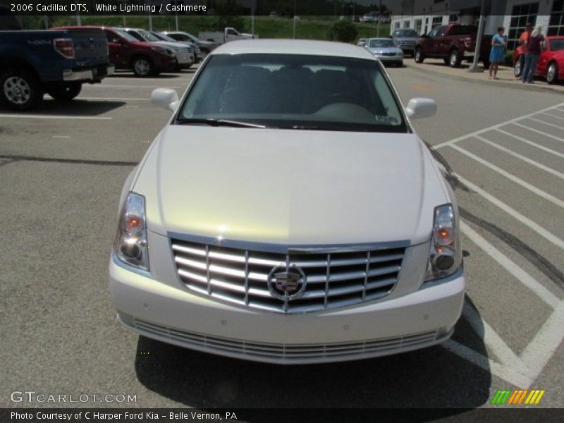 White Lightning / Cashmere 2006 Cadillac DTS