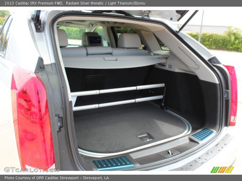  2013 SRX Premium FWD Trunk