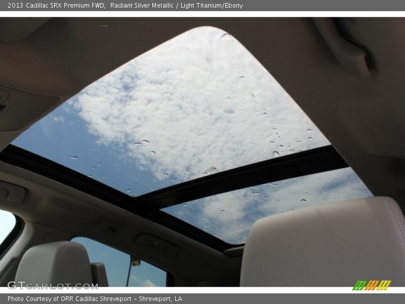 Sunroof of 2013 SRX Premium FWD