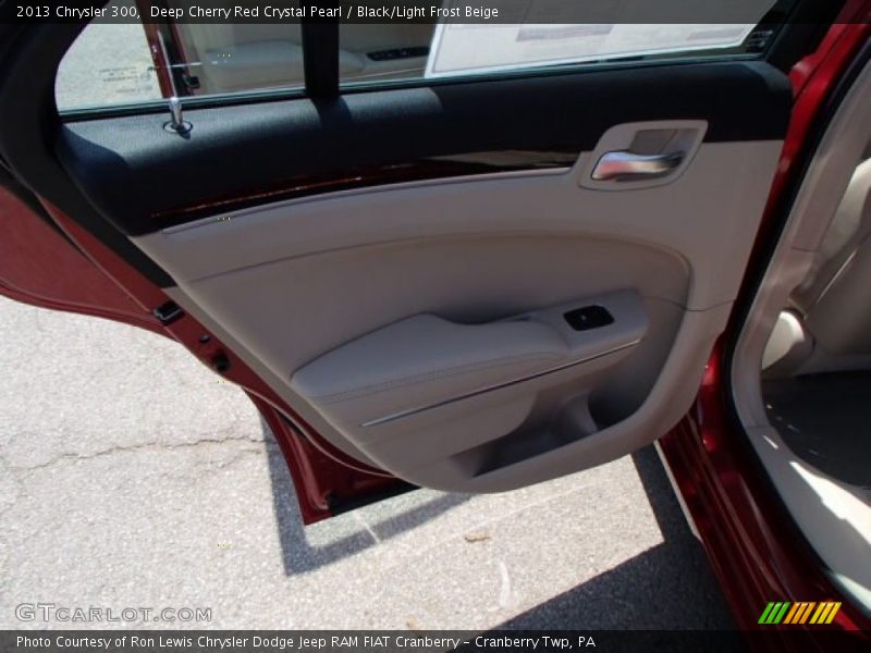 Deep Cherry Red Crystal Pearl / Black/Light Frost Beige 2013 Chrysler 300