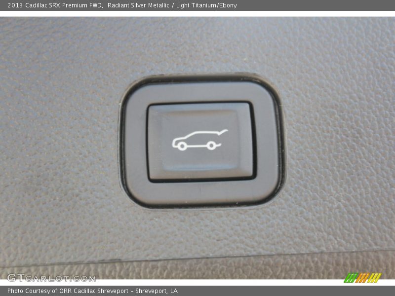 Radiant Silver Metallic / Light Titanium/Ebony 2013 Cadillac SRX Premium FWD