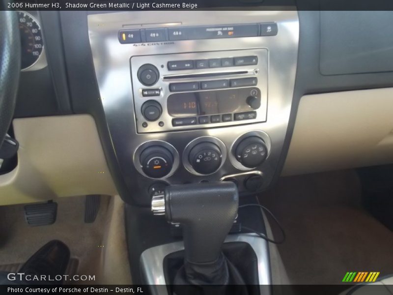 Shadow Green Metallic / Light Cashmere Beige 2006 Hummer H3