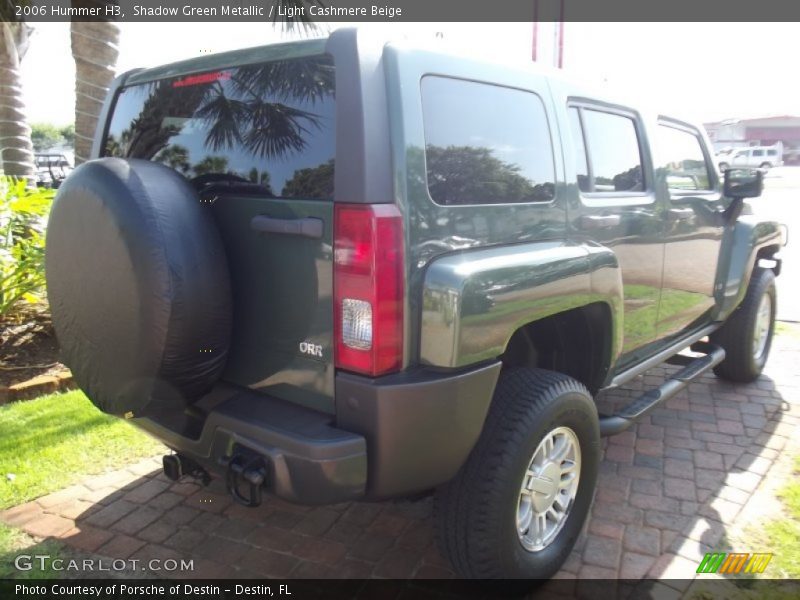 Shadow Green Metallic / Light Cashmere Beige 2006 Hummer H3