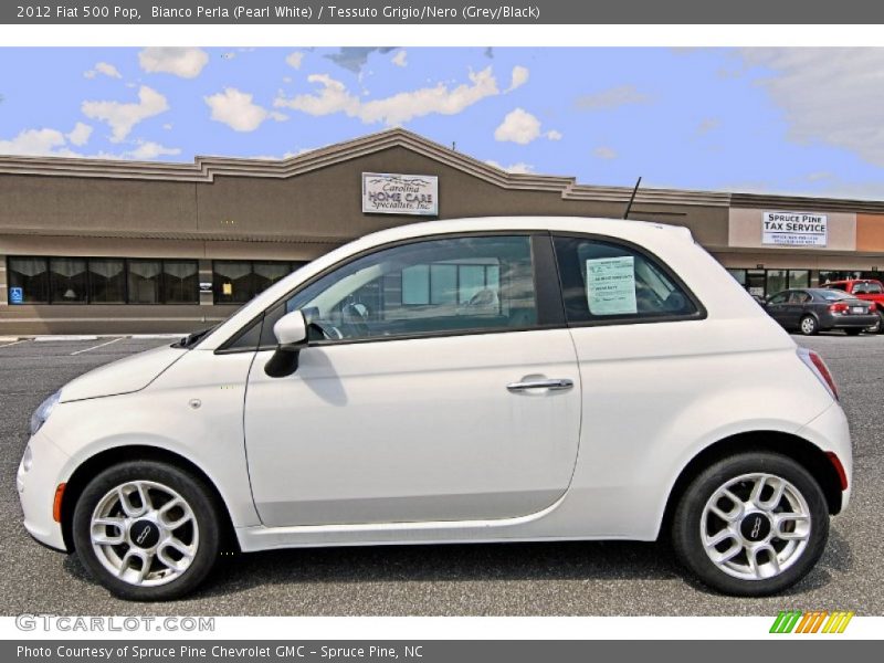 Bianco Perla (Pearl White) / Tessuto Grigio/Nero (Grey/Black) 2012 Fiat 500 Pop