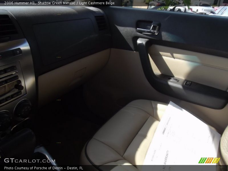 Shadow Green Metallic / Light Cashmere Beige 2006 Hummer H3