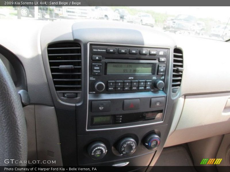 Sand Beige / Beige 2009 Kia Sorento LX 4x4