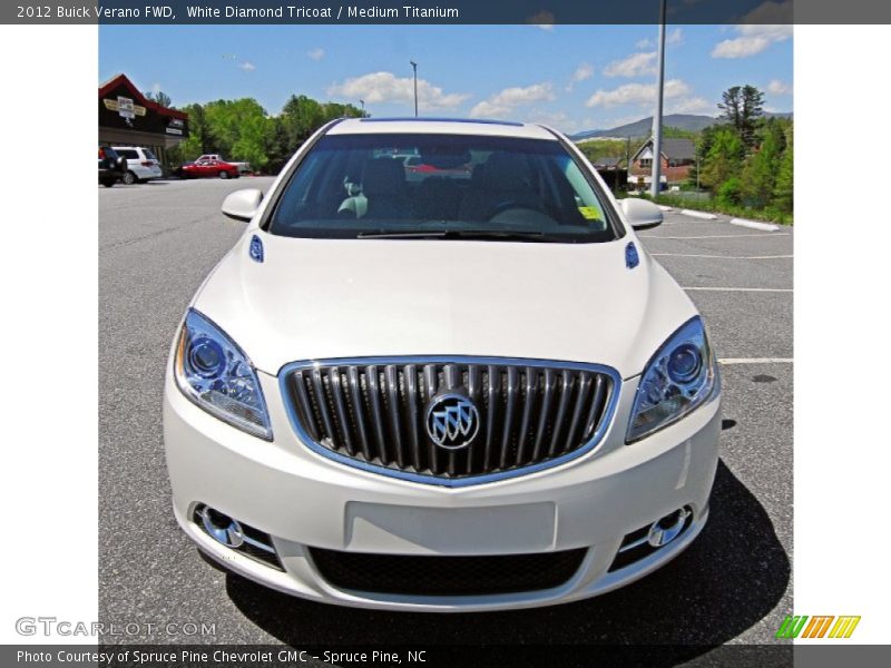 White Diamond Tricoat / Medium Titanium 2012 Buick Verano FWD