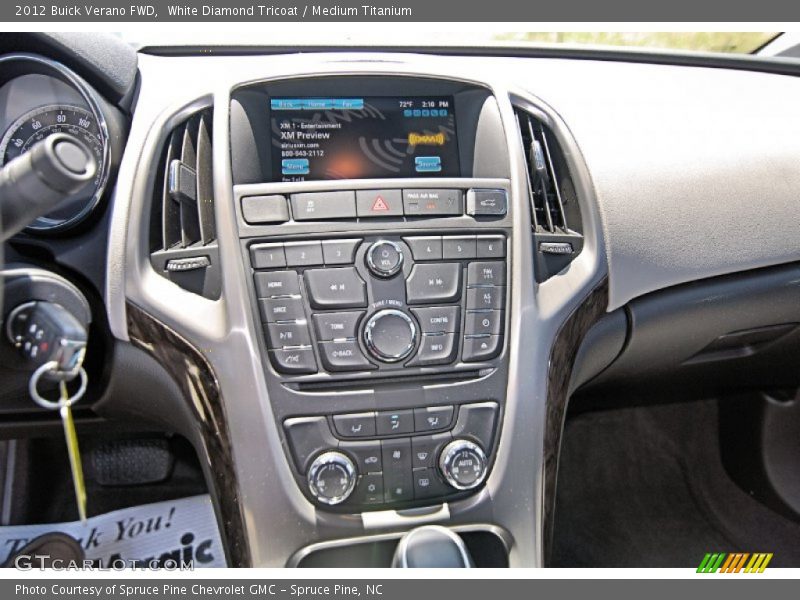 White Diamond Tricoat / Medium Titanium 2012 Buick Verano FWD