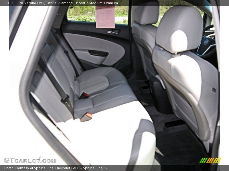 White Diamond Tricoat / Medium Titanium 2012 Buick Verano FWD