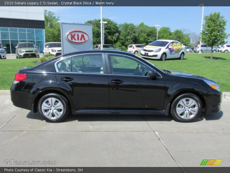 Crystal Black Silica / Warm Ivory 2010 Subaru Legacy 2.5i Sedan