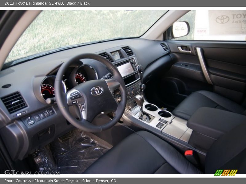 Black / Black 2013 Toyota Highlander SE 4WD