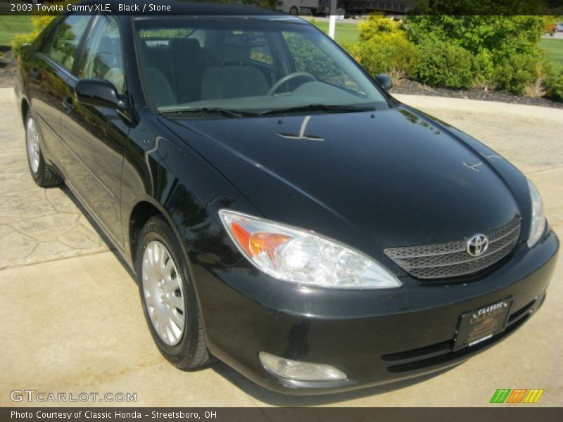 Black / Stone 2003 Toyota Camry XLE
