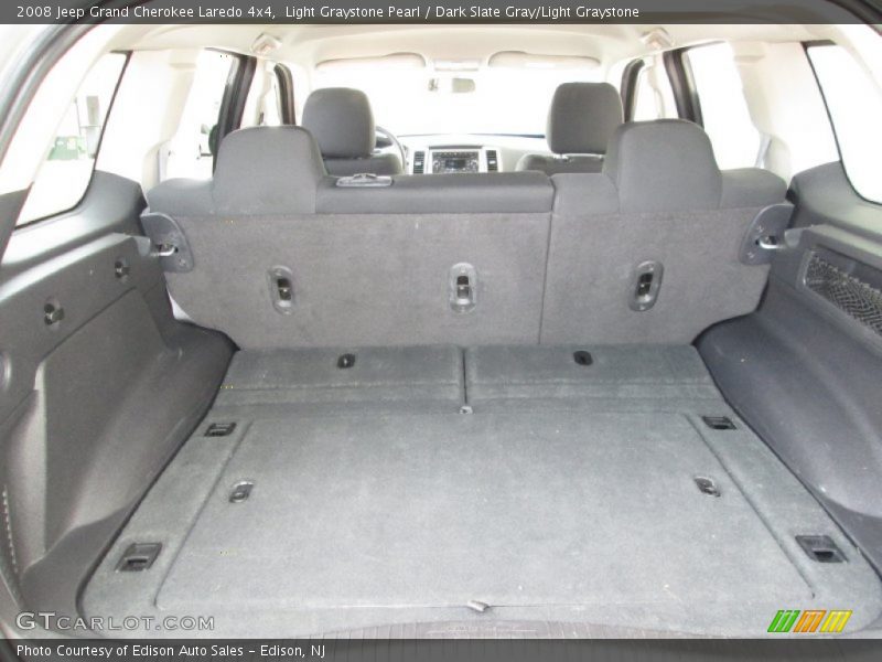  2008 Grand Cherokee Laredo 4x4 Trunk