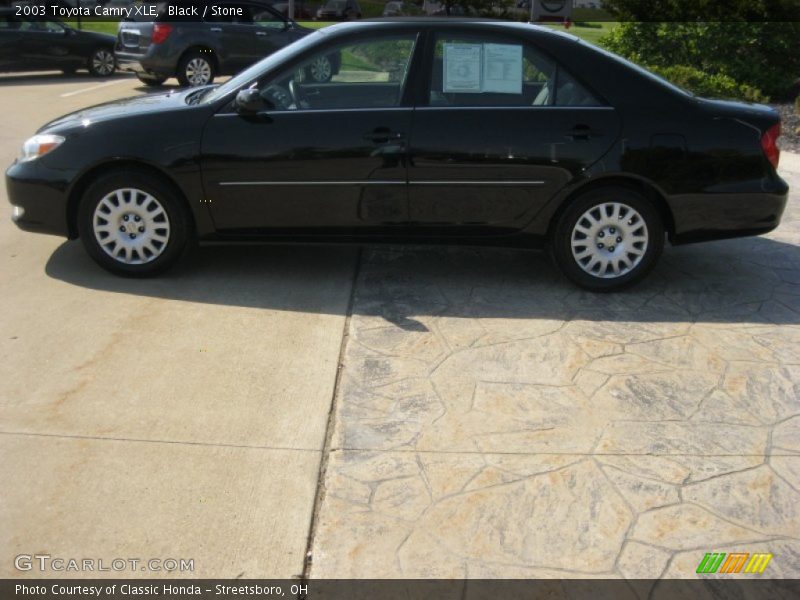 Black / Stone 2003 Toyota Camry XLE