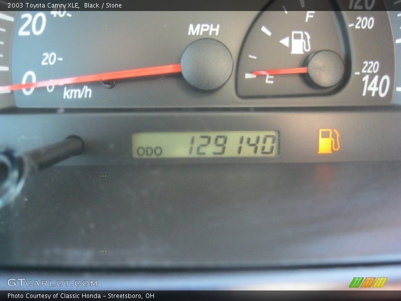 Black / Stone 2003 Toyota Camry XLE