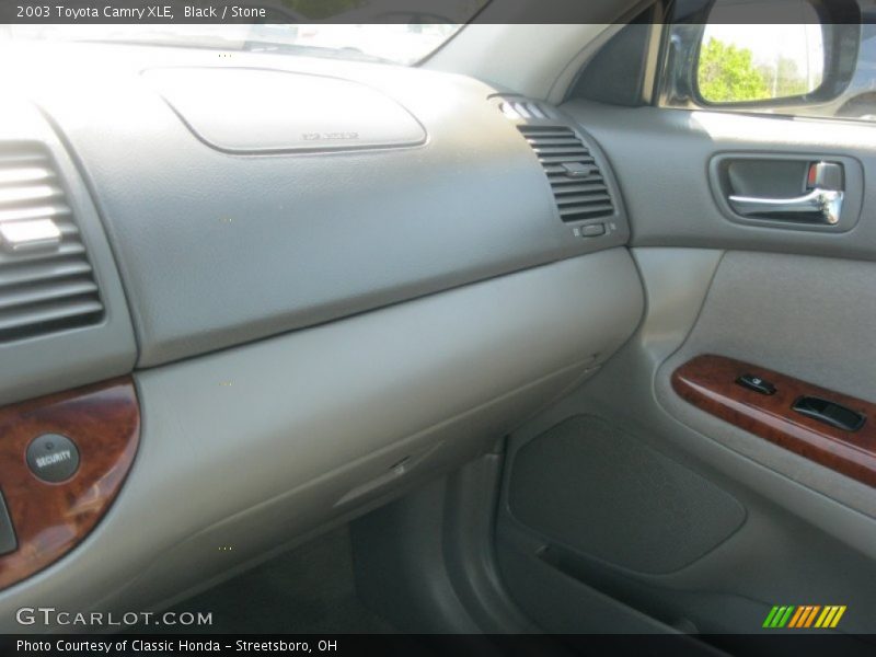 Black / Stone 2003 Toyota Camry XLE