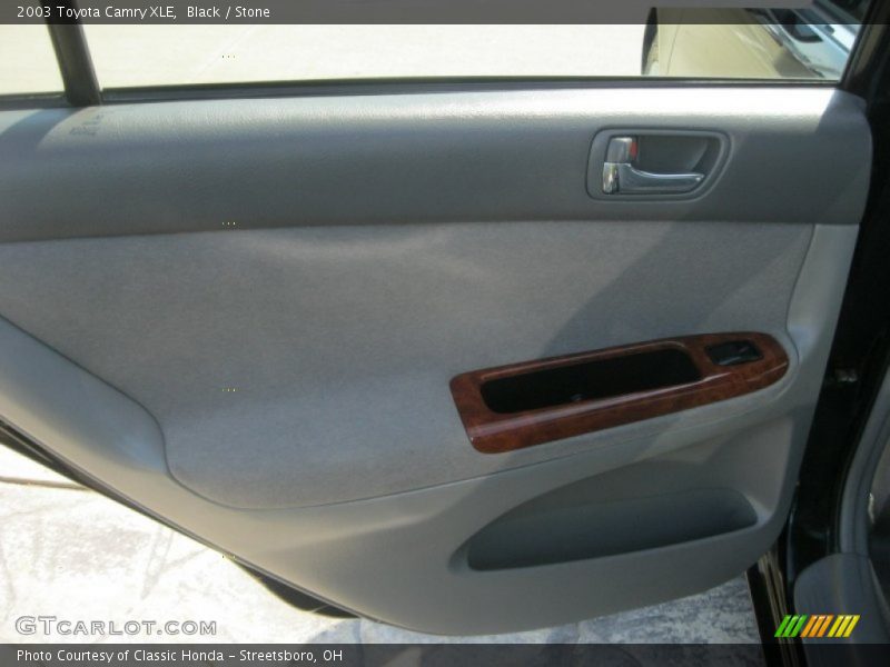 Black / Stone 2003 Toyota Camry XLE