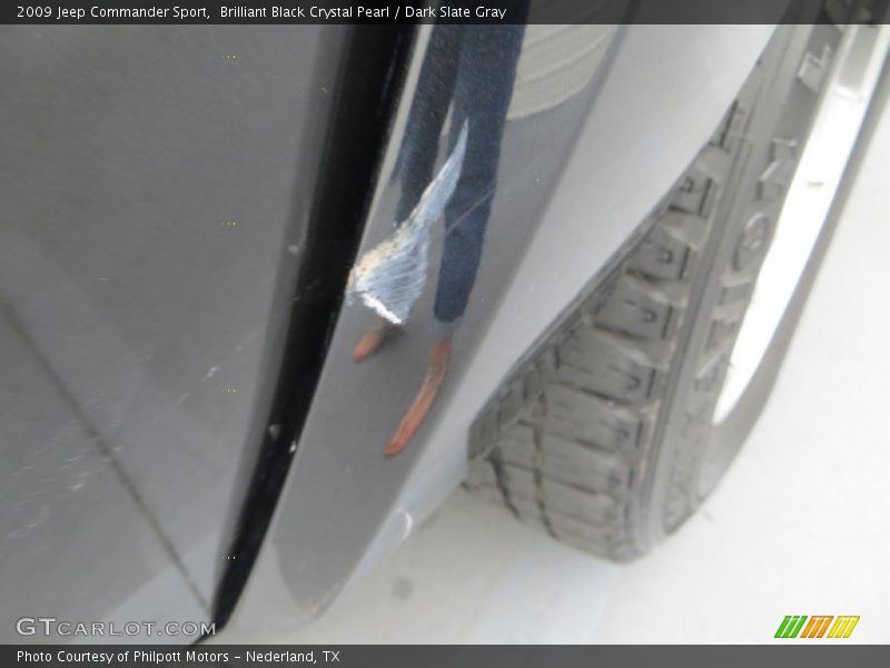 Brilliant Black Crystal Pearl / Dark Slate Gray 2009 Jeep Commander Sport