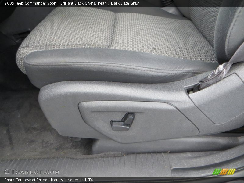 Brilliant Black Crystal Pearl / Dark Slate Gray 2009 Jeep Commander Sport