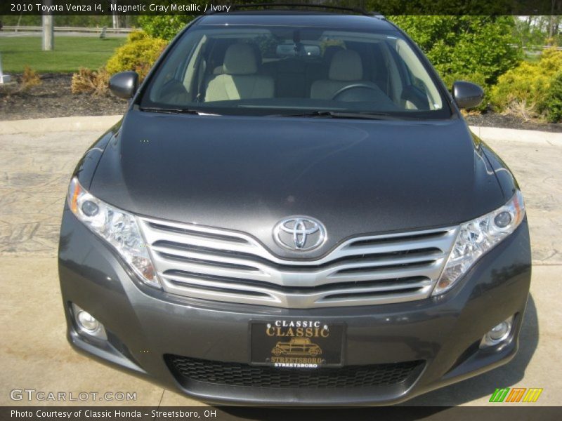 Magnetic Gray Metallic / Ivory 2010 Toyota Venza I4