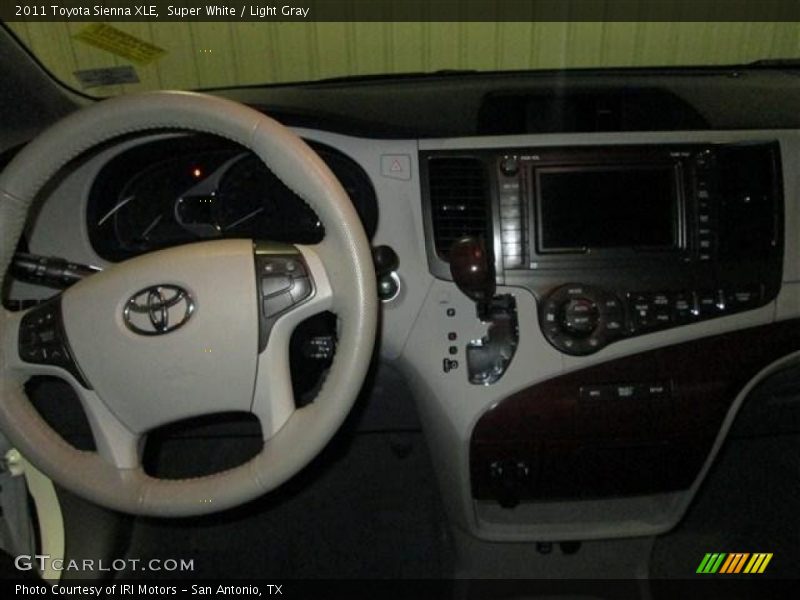 Super White / Light Gray 2011 Toyota Sienna XLE
