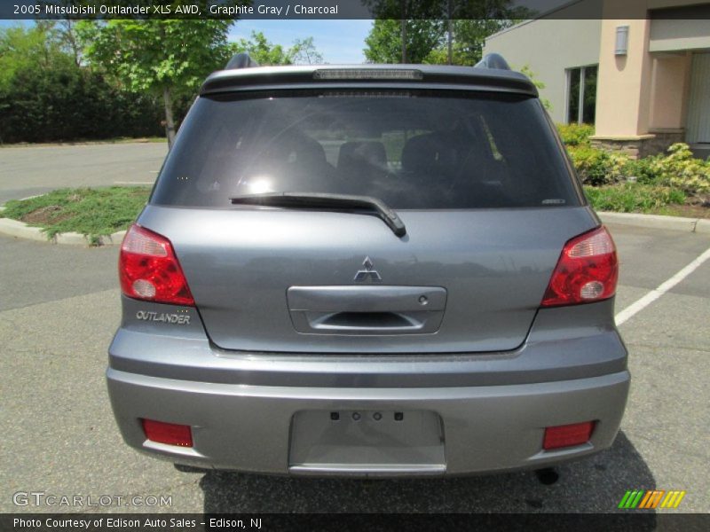Graphite Gray / Charcoal 2005 Mitsubishi Outlander XLS AWD