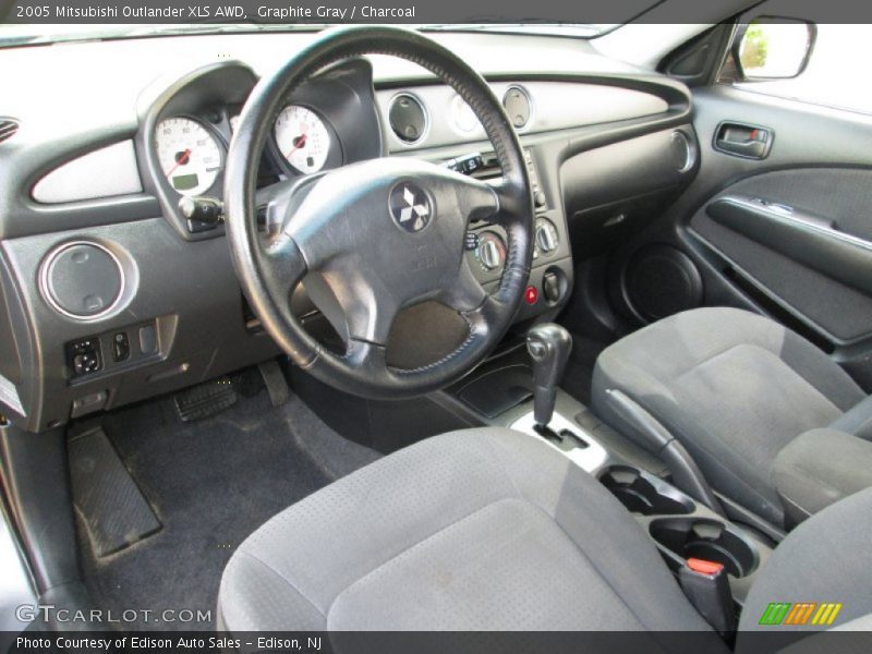  2005 Outlander XLS AWD Charcoal Interior