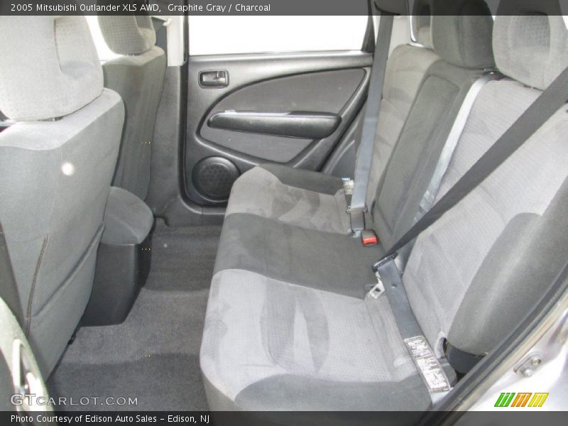 Rear Seat of 2005 Outlander XLS AWD