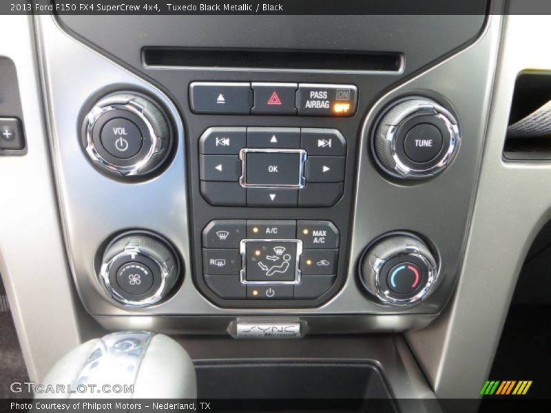 Controls of 2013 F150 FX4 SuperCrew 4x4