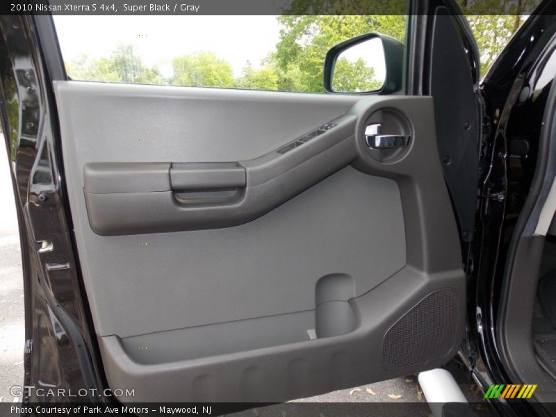 Super Black / Gray 2010 Nissan Xterra S 4x4