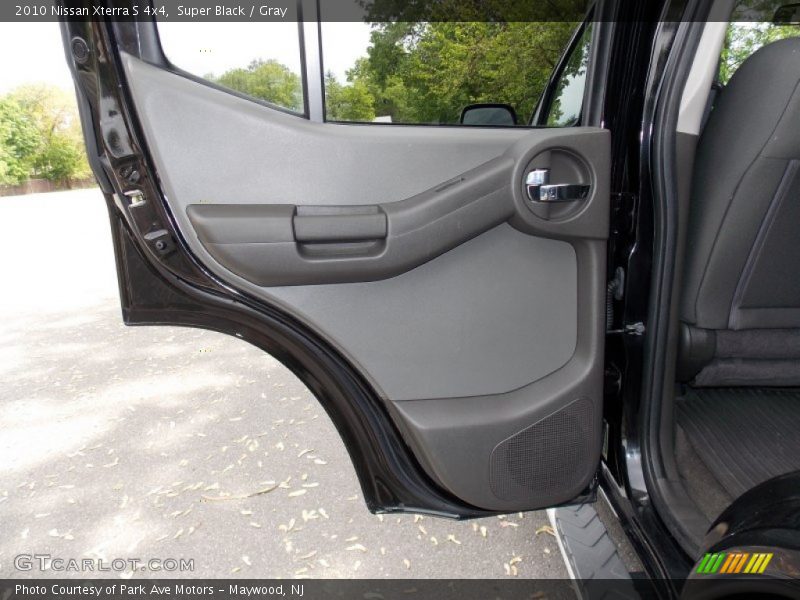 Super Black / Gray 2010 Nissan Xterra S 4x4