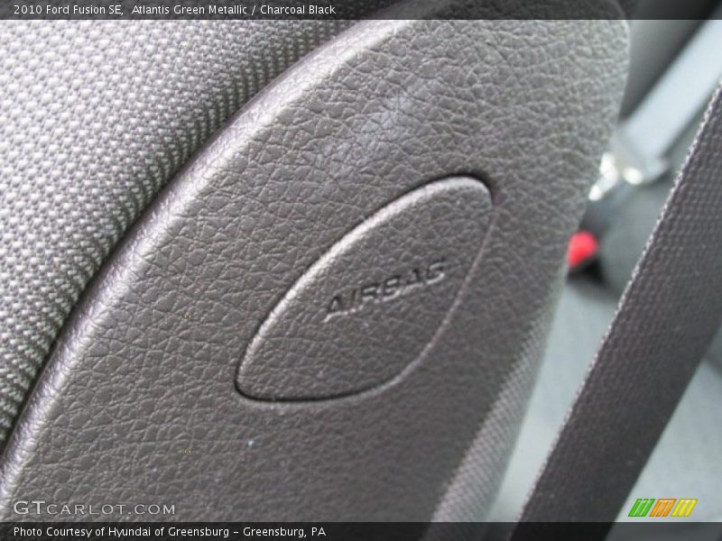 Atlantis Green Metallic / Charcoal Black 2010 Ford Fusion SE