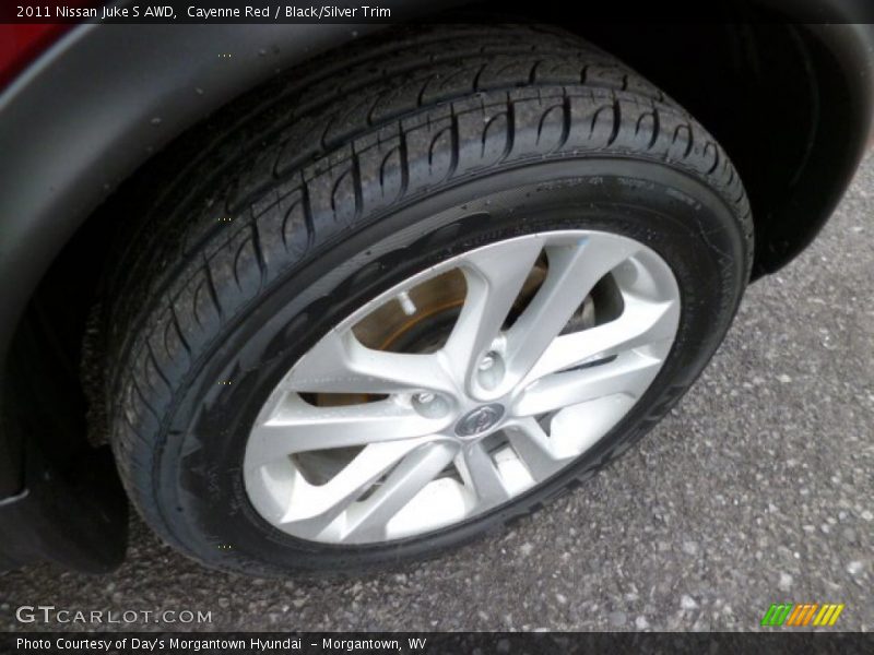 Cayenne Red / Black/Silver Trim 2011 Nissan Juke S AWD