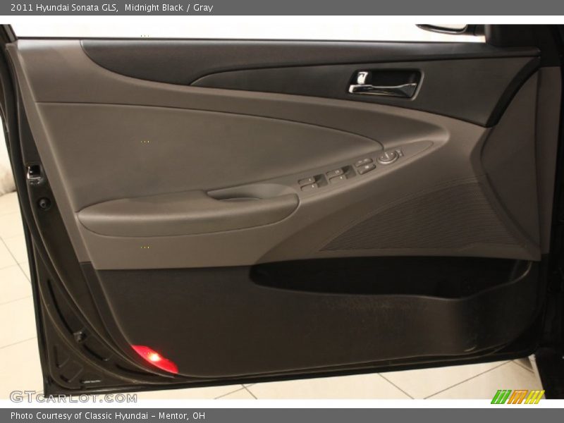 Midnight Black / Gray 2011 Hyundai Sonata GLS