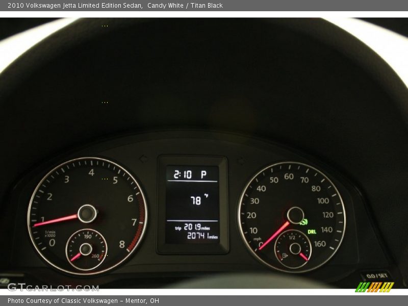 Candy White / Titan Black 2010 Volkswagen Jetta Limited Edition Sedan