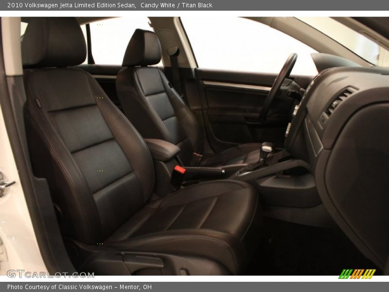Candy White / Titan Black 2010 Volkswagen Jetta Limited Edition Sedan