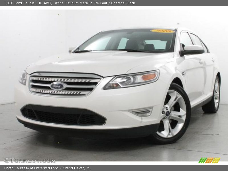 Front 3/4 View of 2010 Taurus SHO AWD