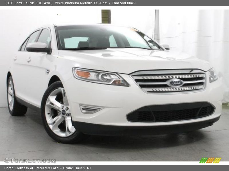 White Platinum Metallic Tri-Coat / Charcoal Black 2010 Ford Taurus SHO AWD