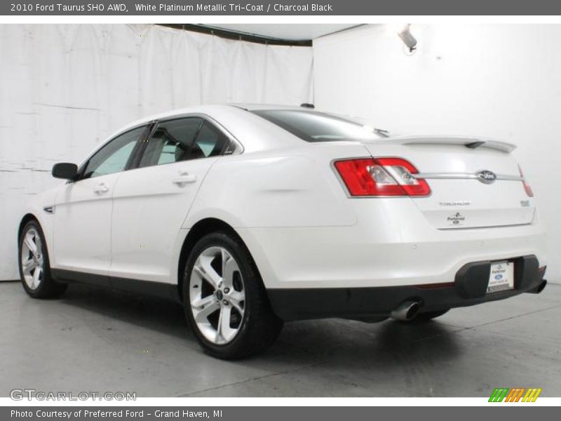 White Platinum Metallic Tri-Coat / Charcoal Black 2010 Ford Taurus SHO AWD