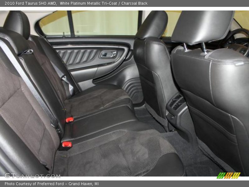 White Platinum Metallic Tri-Coat / Charcoal Black 2010 Ford Taurus SHO AWD