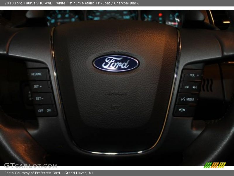 White Platinum Metallic Tri-Coat / Charcoal Black 2010 Ford Taurus SHO AWD
