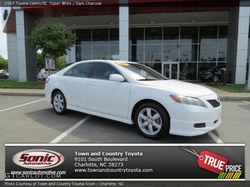 Super White / Dark Charcoal 2007 Toyota Camry SE