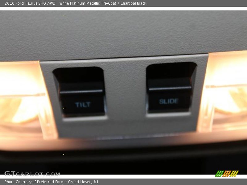 White Platinum Metallic Tri-Coat / Charcoal Black 2010 Ford Taurus SHO AWD