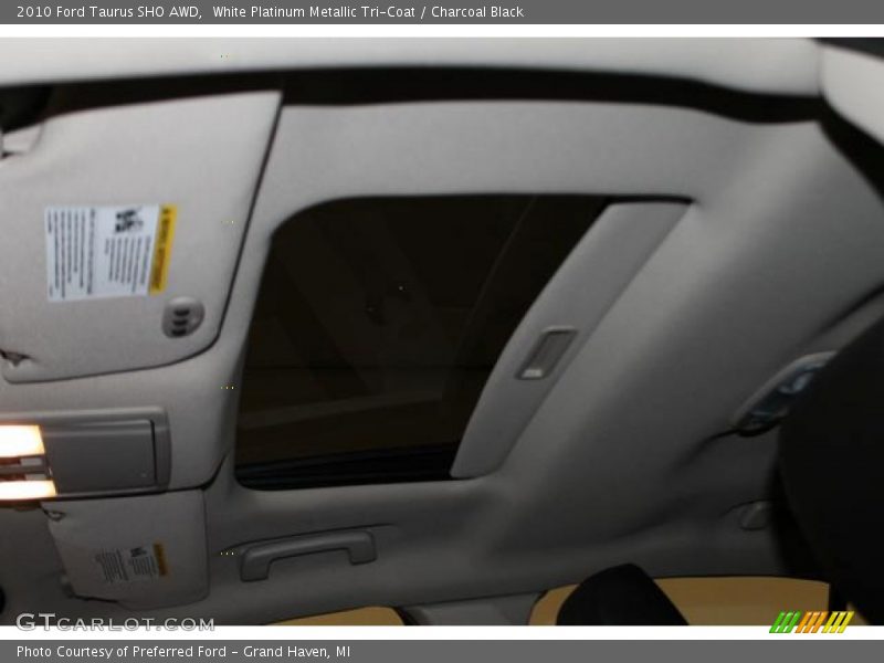 White Platinum Metallic Tri-Coat / Charcoal Black 2010 Ford Taurus SHO AWD