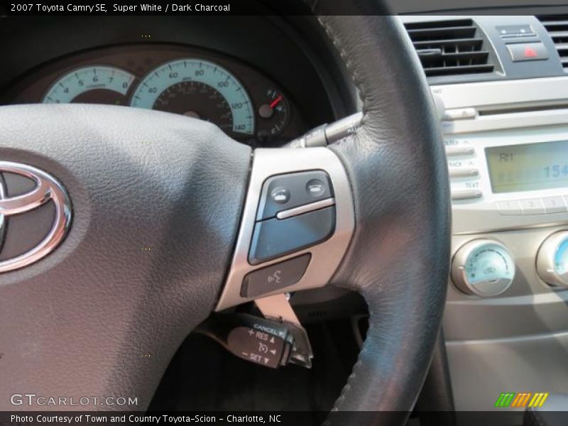 Super White / Dark Charcoal 2007 Toyota Camry SE