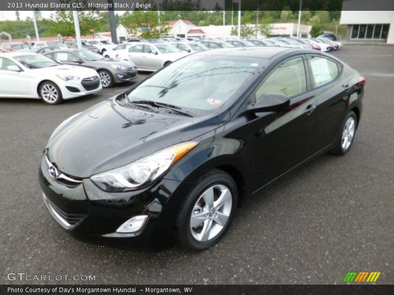 Front 3/4 View of 2013 Elantra GLS