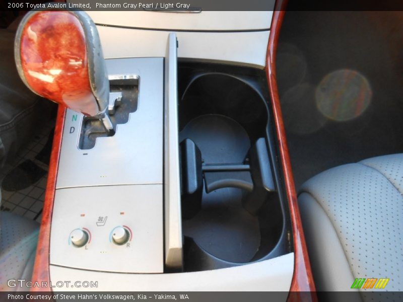 Phantom Gray Pearl / Light Gray 2006 Toyota Avalon Limited