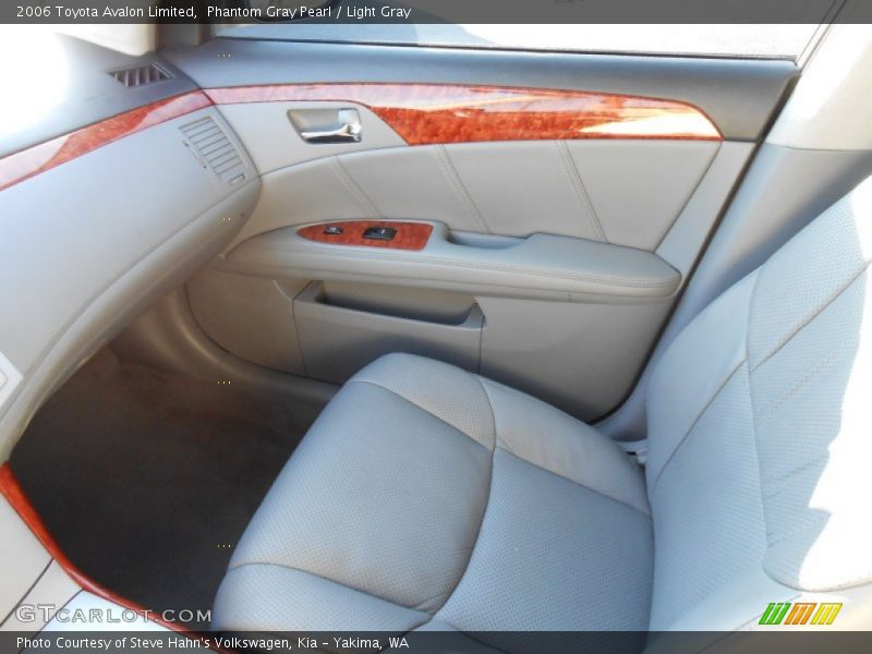 Phantom Gray Pearl / Light Gray 2006 Toyota Avalon Limited