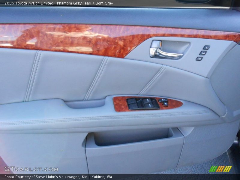 Phantom Gray Pearl / Light Gray 2006 Toyota Avalon Limited